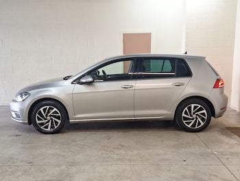 Used Volkswagen Golf 2019 for sale - 79501575: Photo