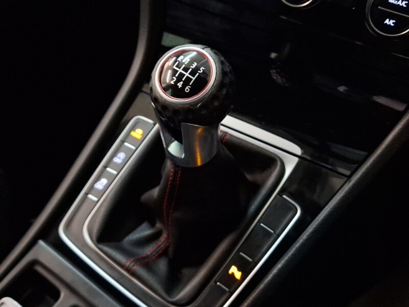 Used Volkswagen Golf 2019 for sale - 76639294: Photo 17