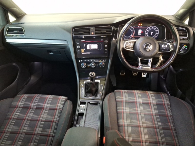 Used Volkswagen Golf 2019 for sale - 76639294: Photo 2