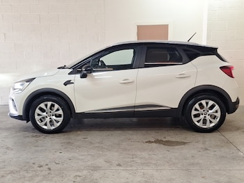 Used Renault Captur 2020 for sale - 79505775: Photo