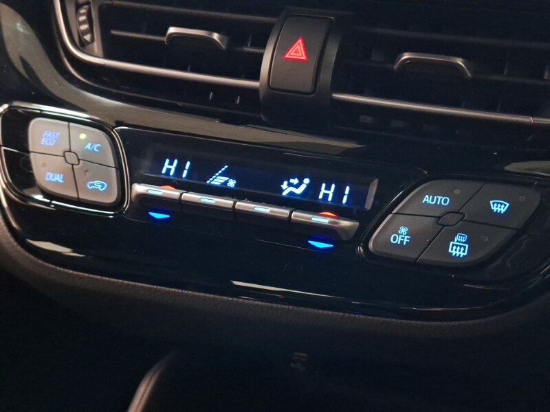 Used Toyota C-HR 2022 for sale - 76651739: Photo 16