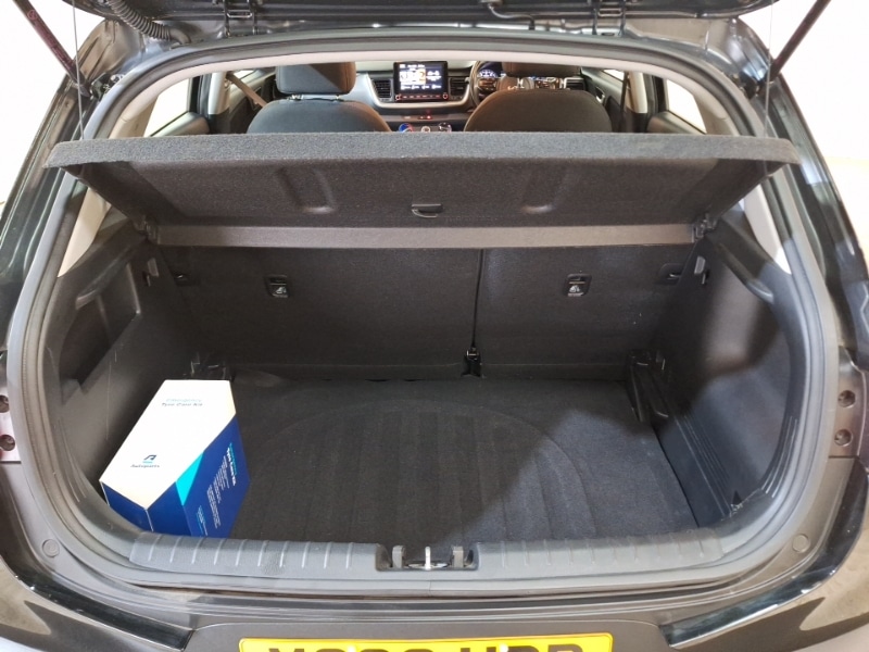 Used Kia Stonic 2022 for sale - 76779659: Photo 8