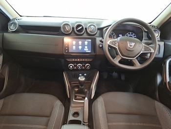 Used Dacia Duster 2022 for sale - 79100965: Photo