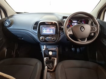 Used Renault Captur 2018 for sale - 77343184: Photo