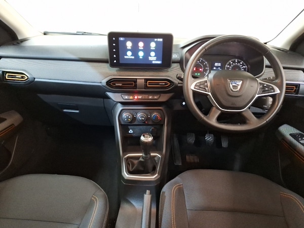 Used Dacia Sandero Stepway 2022 for sale - 76208234: Photo 2