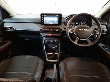 Used Dacia Sandero Stepway 2023 for sale - 76083595: Photo