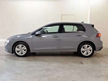 Used Volkswagen Golf 2023 for sale - 75921156: Photo