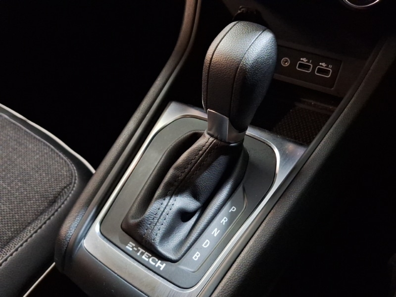 Used Renault Captur 2023 for sale - 77329824: Photo 17