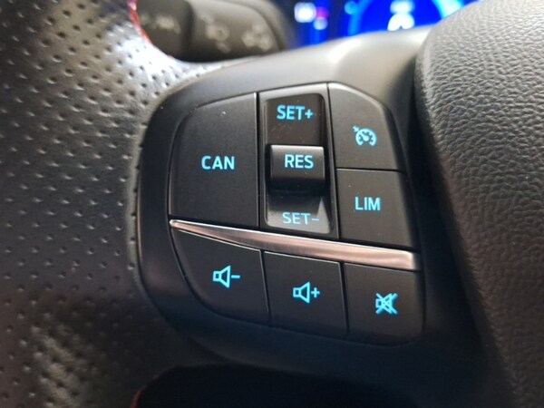 Used Ford Focus 2021 for sale - 76208140: Photo 18