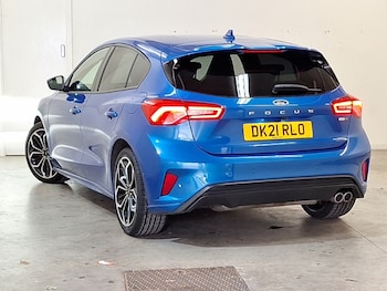 Used Ford Focus 2021 for sale - 76208140: Photo 3