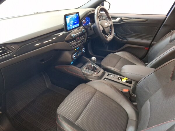 Used Ford Focus 2021 for sale - 76208140: Photo 5