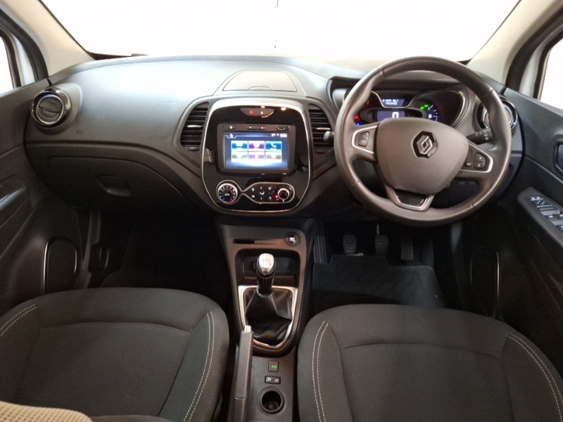 Used Renault Captur 2020 for sale - 77974907: Photo 2