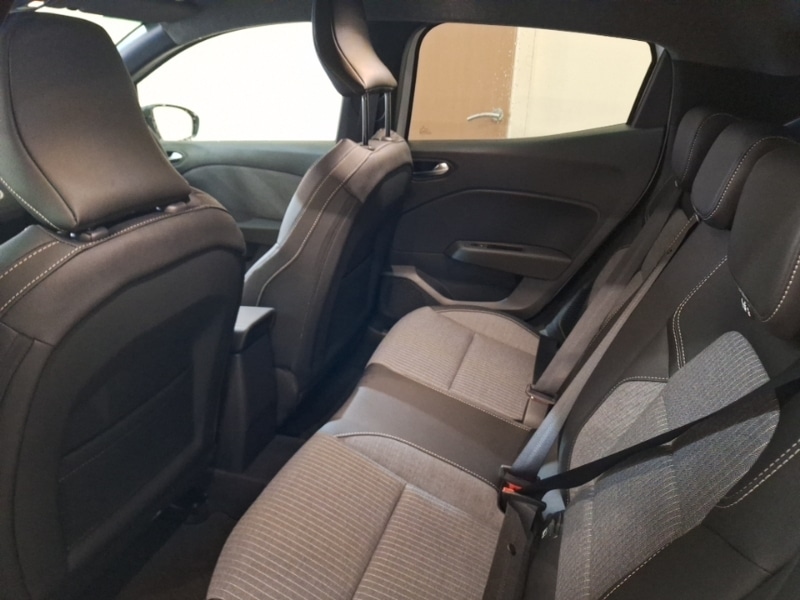 Used Renault Clio 2025 for sale - 77183656: Photo 6