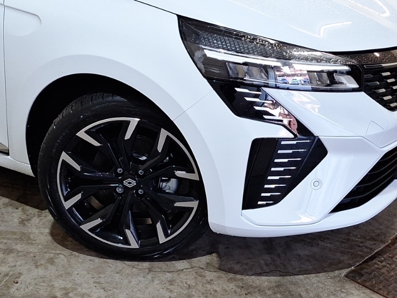 Used Renault Clio 2025 for sale - 77183656: Photo 9