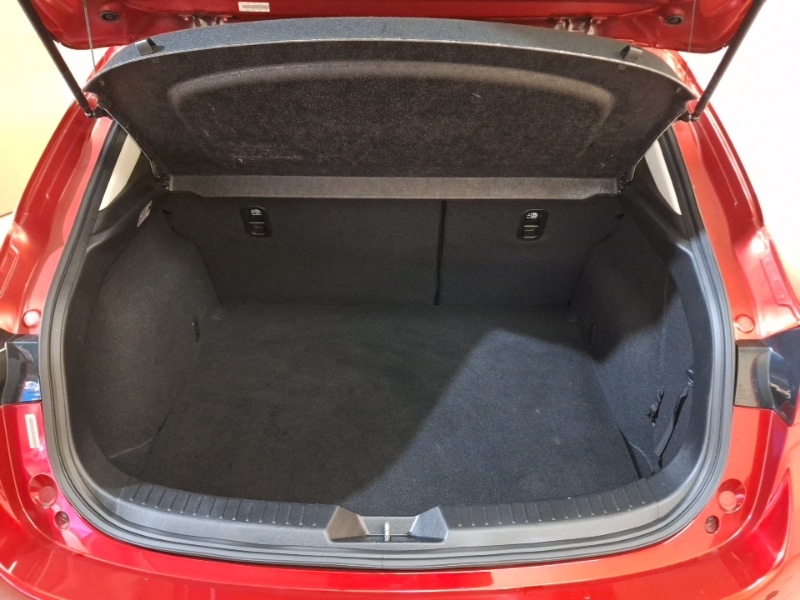 Used Mazda Mazda3 2018 for sale - 76911740: Photo 8