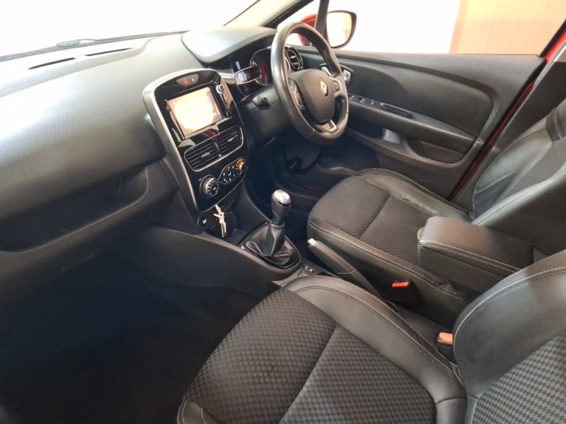 Used Renault Clio 2018 for sale - 76897466: Photo 5
