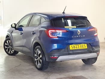 Used Renault Captur 2023 for sale - 79826665: Photo