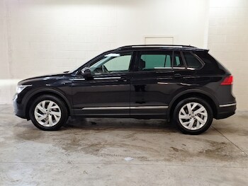 Used Volkswagen Tiguan 2023 for sale - 75828688: Photo