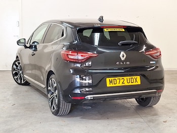 Used Renault Clio 2023 for sale - 76983400: Photo