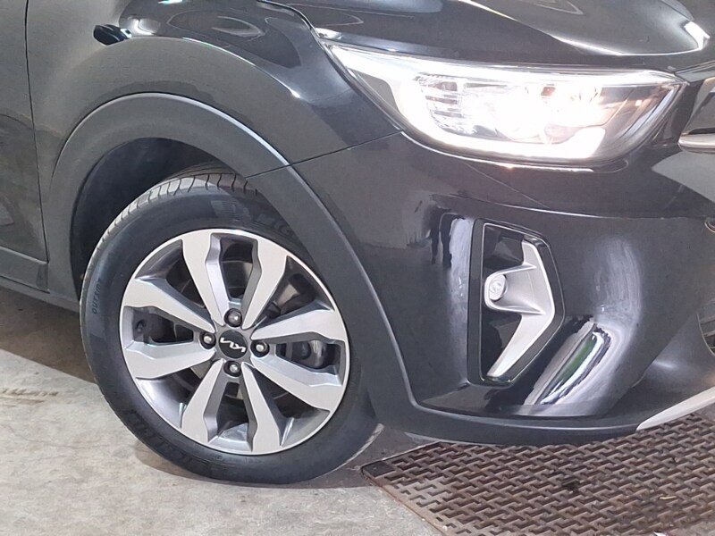 Used Kia Stonic 2022 for sale - 76543428: Photo 9