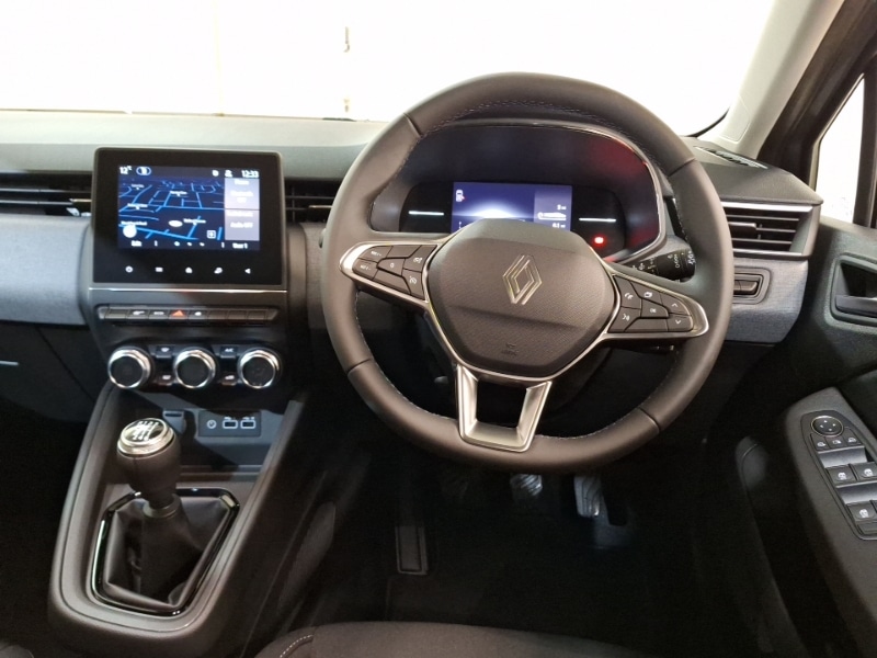 Used Renault Clio 2025 for sale - 76853995: Photo 10