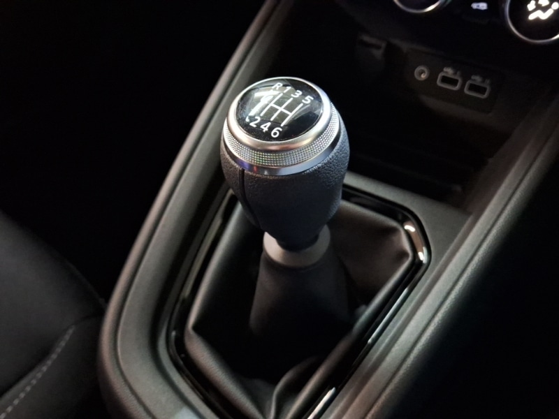 Used Renault Clio 2025 for sale - 76853995: Photo 17