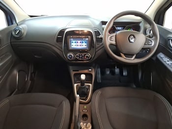 Used Renault Captur 2018 for sale - 78489874: Photo