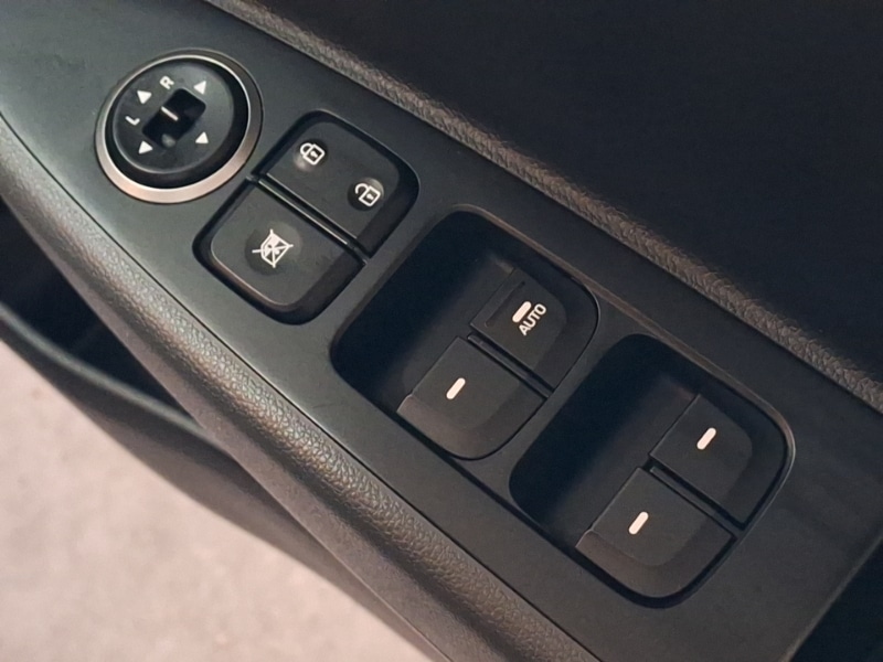 Used Hyundai i10 2019 for sale - 78033128: Photo 12