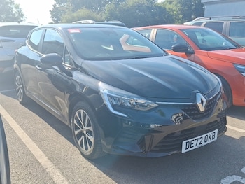 Used Renault Clio 2022 for sale - 79461141: Photo
