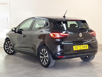 Used Renault Clio 2022 for sale - 79461141: Photo