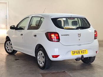Used Dacia Sandero 2019 for sale - 79654330: Photo