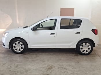 Used Dacia Sandero 2019 for sale - 79654330: Photo