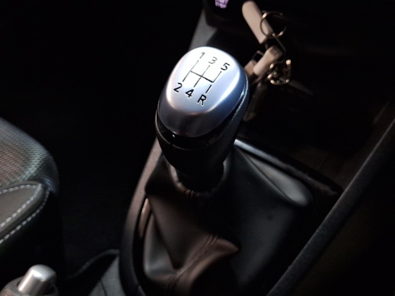 Used Renault Clio 2018 for sale - 76602546: Photo 17