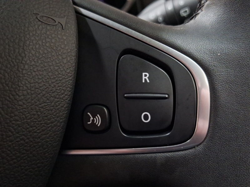 Used Renault Clio 2018 for sale - 76602546: Photo 19