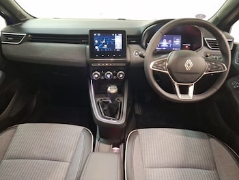 Used Renault Clio 2024 for sale - 79382952: Photo