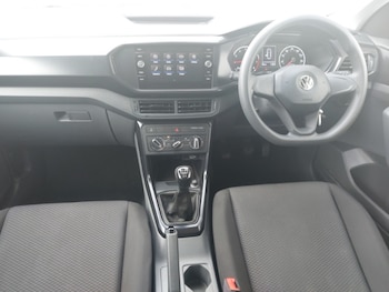 Used Volkswagen T-Cross 2020 for sale - 77209319: Photo