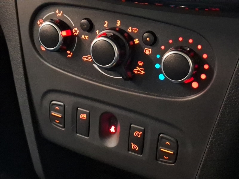 Used Dacia Sandero Stepway 2020 for sale - 77008723: Photo 16