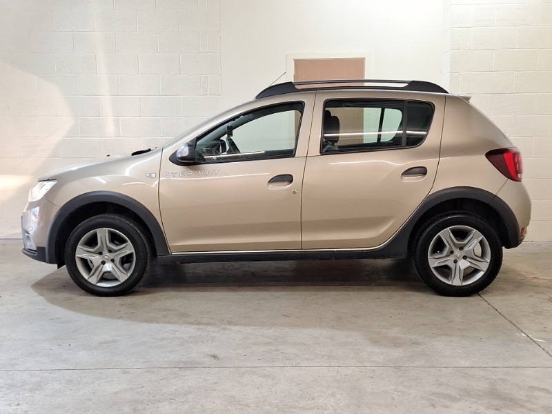 Used Dacia Sandero Stepway 2020 for sale - 77008723: Photo 4