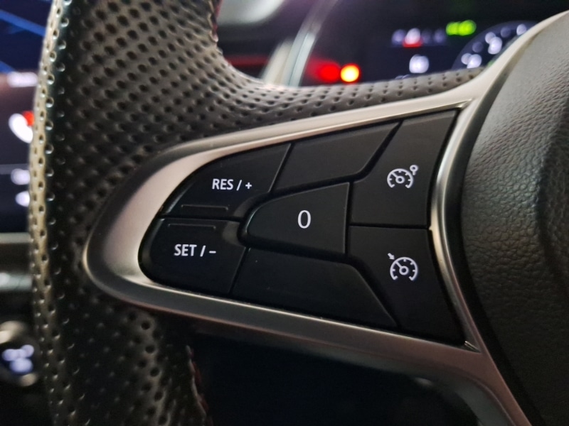 Used Renault Captur 2022 for sale - 77947456: Photo 18