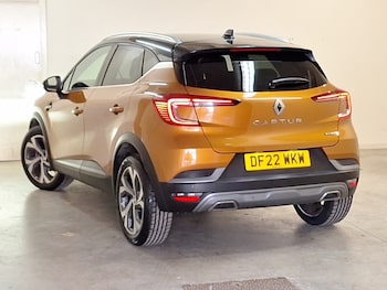 Used Renault Captur 2022 for sale - 77947456: Photo