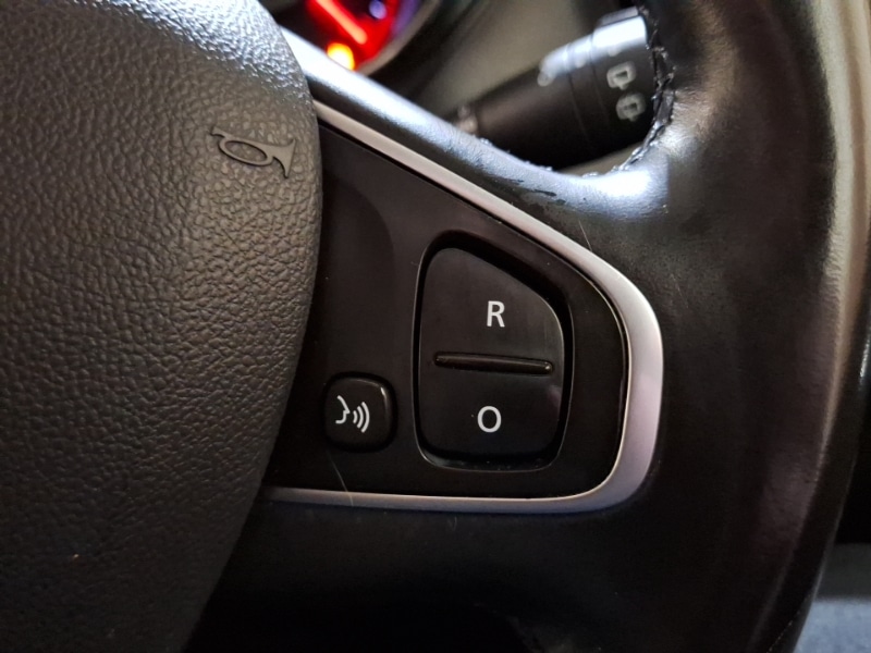 Used Renault Captur 2017 for sale - 76749177: Photo 19