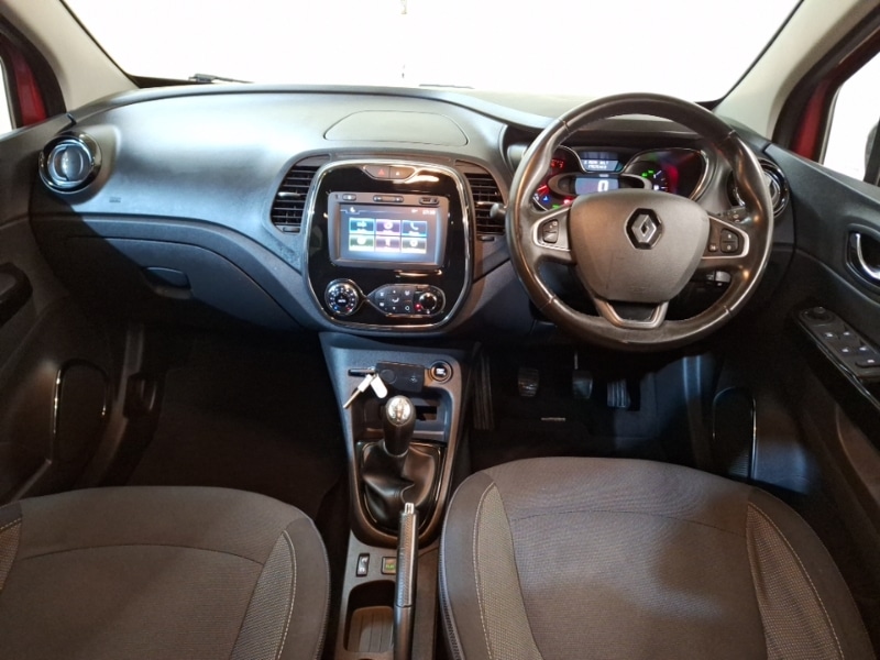 Used Renault Captur 2017 for sale - 76749177: Photo 2