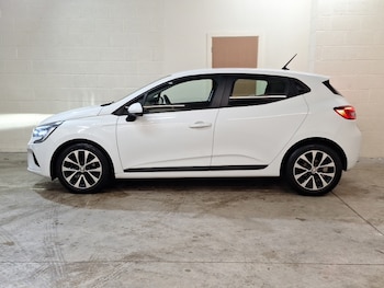 Used Renault Clio 2022 for sale - 77644265: Photo