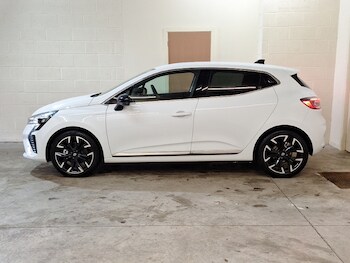 Used Renault Clio 2025 for sale - 78489854: Photo