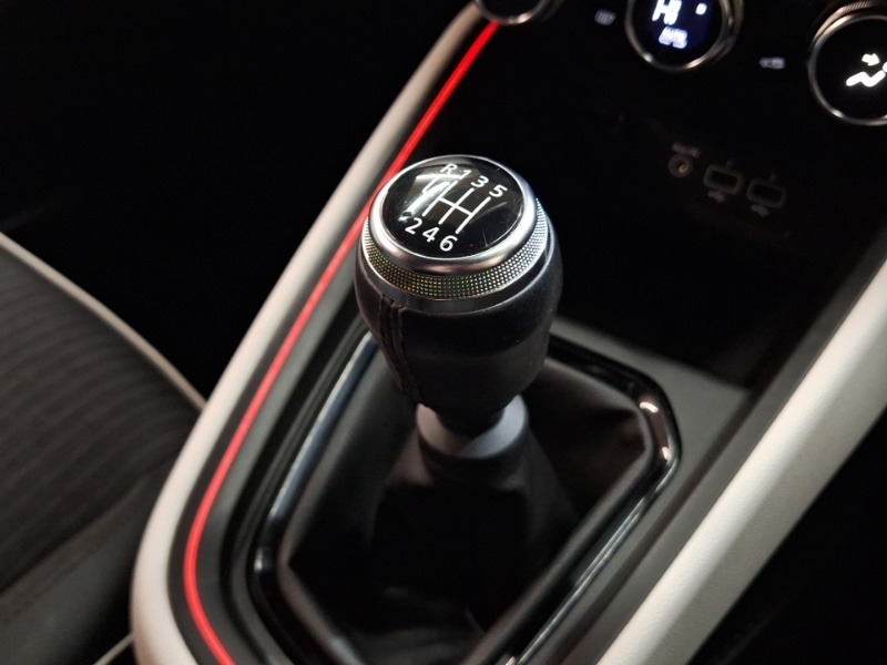 Used Renault Clio 2022 for sale - 76498174: Photo 17