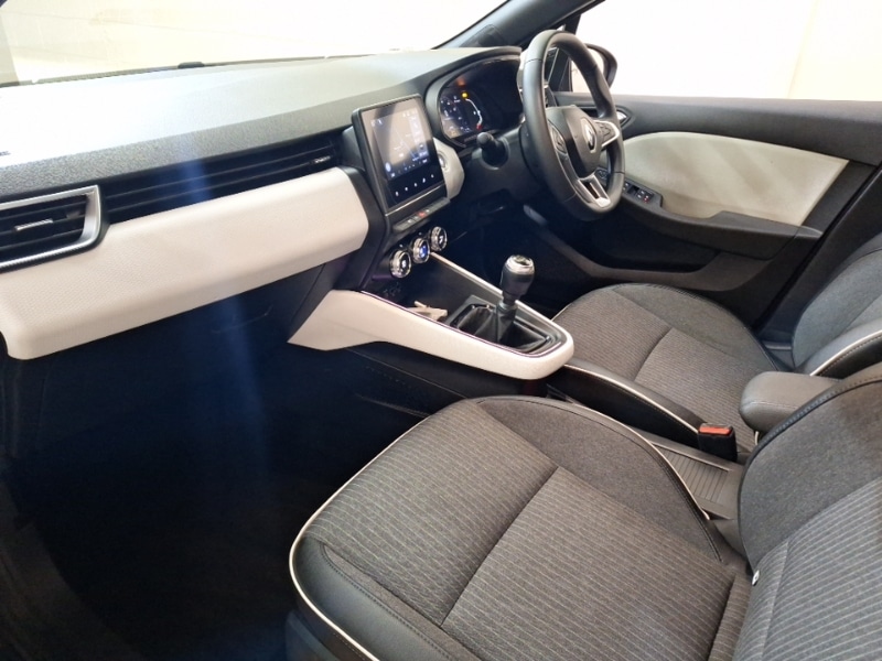 Used Renault Clio 2022 for sale - 76498174: Photo 5