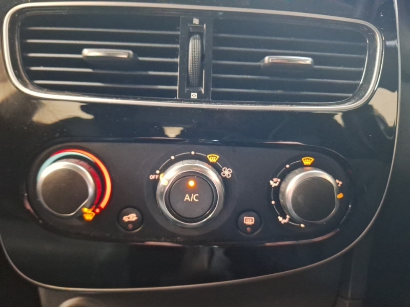 Used Renault Clio 2018 for sale - 77154848: Photo 17