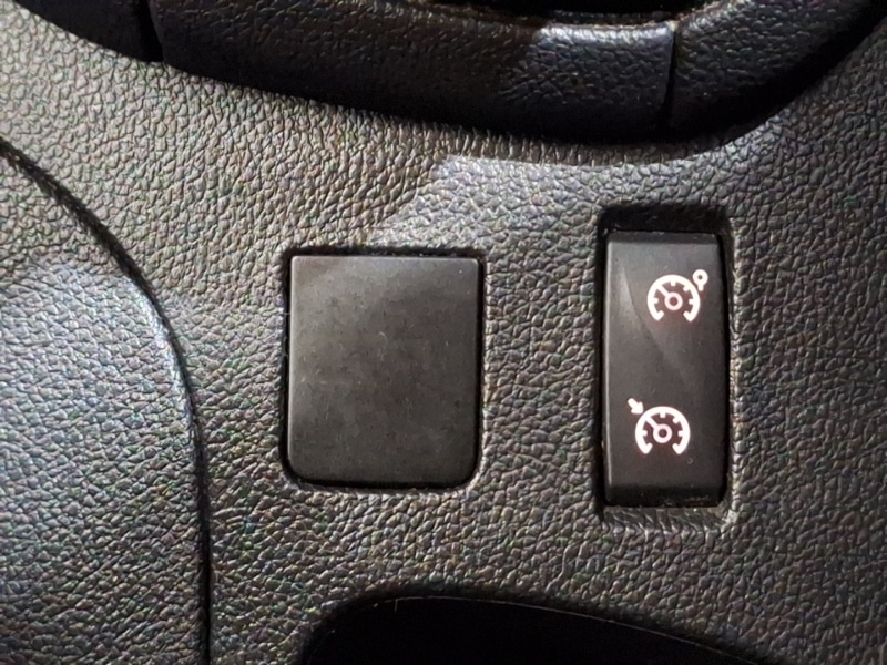 Used Renault Clio 2018 for sale - 77154848: Photo 18