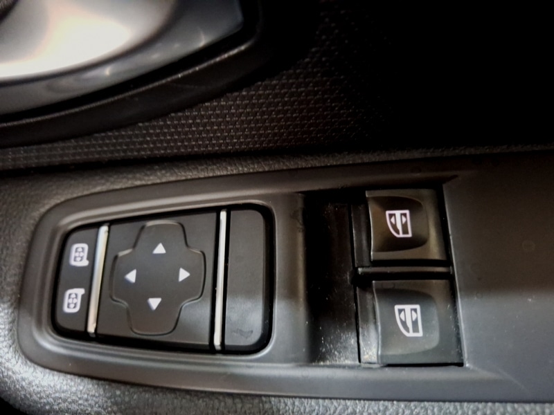 Used Renault Clio 2018 for sale - 77154848: Photo 19