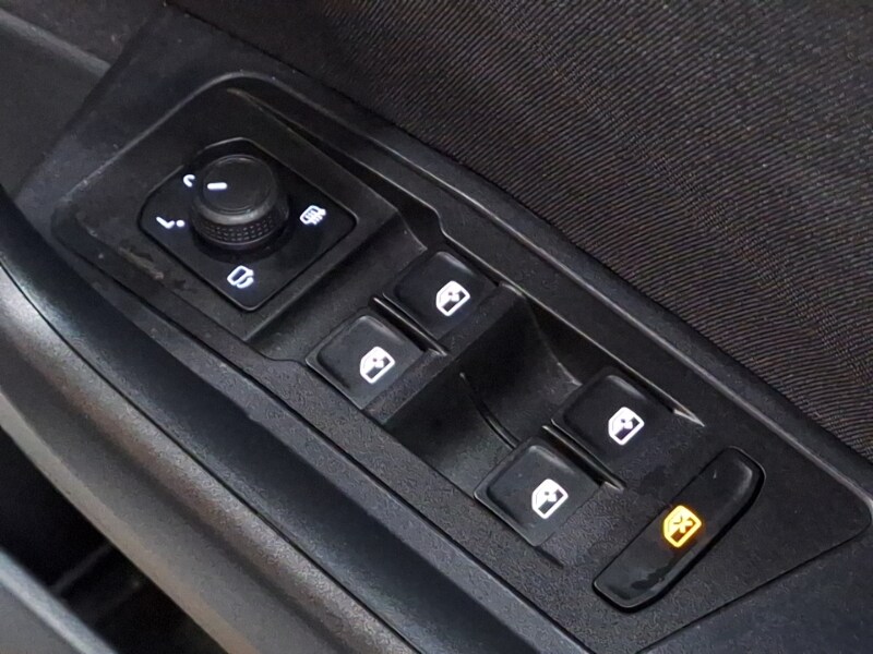 Used Volkswagen T-Roc 2024 for sale - 77518069: Photo 12